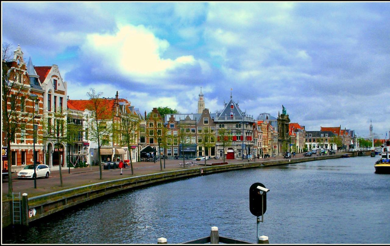 Bed & Breakfast Tegenover De Molen Haarlem Exterior foto